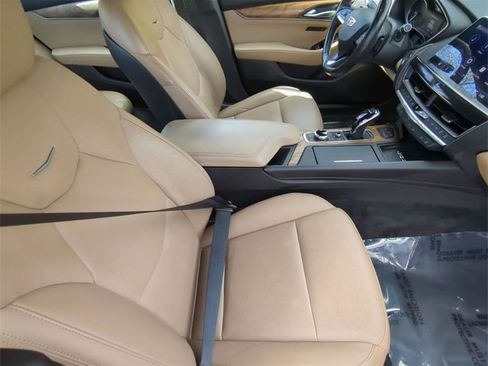 Used 2023 Cadillac CT5 Luxury image 27