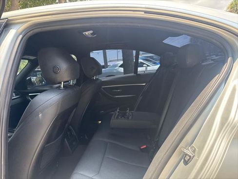 Used 2017 BMW 330i Sedan RWD image 14