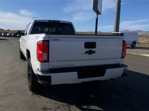 Used 2018 Chevrolet Silverado 1500 LTZ Z71 image 7
