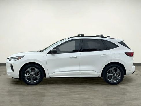 Used 2023 Ford Escape ST-Line w/ Equipment Group 301A FWD image 2
