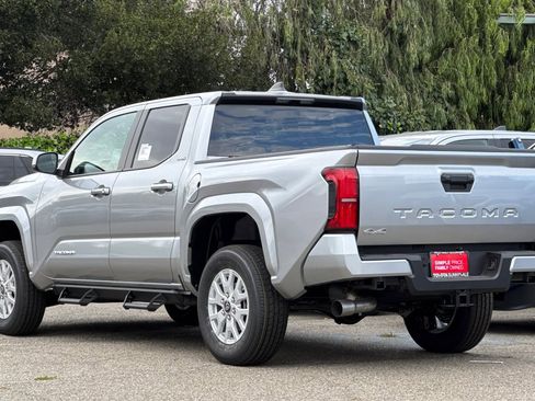 New 2025 Toyota Tacoma SR5 image 7