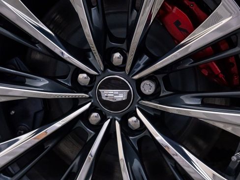 New 2026 Cadillac CT5 V Blackwing w/ Carbon Fiber 2 Package image 54