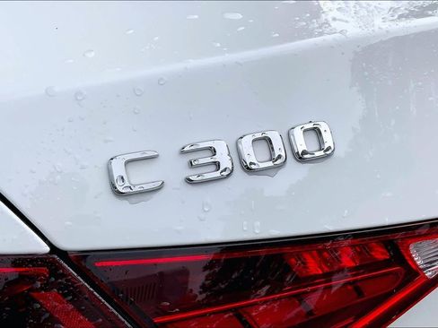 Used 2025 Mercedes-Benz C 300 4MATIC Sedan image 10