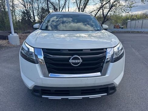 Certified 2023 Nissan Pathfinder SL w/ SL Premium Package image 2