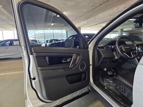 Used 2023 Land Rover Discovery Sport SE R-Dynamic AWD/4WD image 22