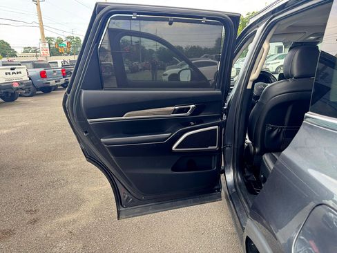 Used 2020 Kia Telluride EX w/ EX Premium Package image 9