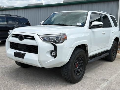 Used 2024 Toyota 4Runner SR5 Premium w/ Moonroof Package image 19