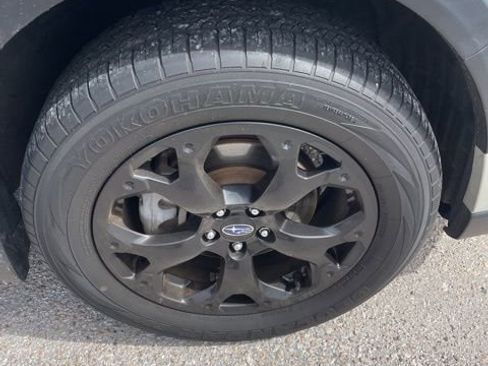 Used 2023 Subaru Crosstrek 2.0i Premium w/ Special Edition image 7