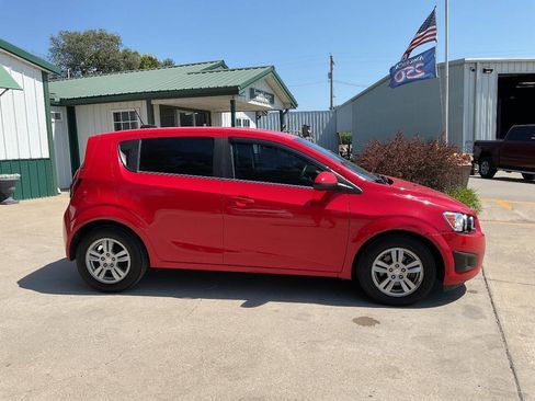 Used 2015 Chevrolet Sonic LT FWD image 2