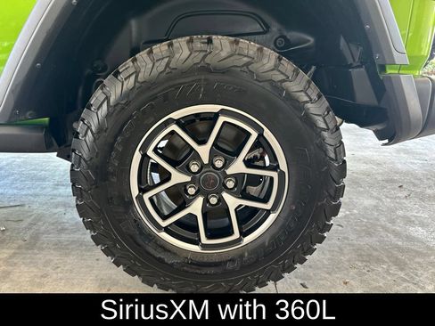 Used 2026 Jeep Wrangler Unlimited Rubicon AWD/4WD image 19