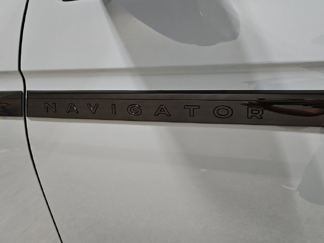 New 2027 Lincoln Navigator L Reserve w/ Jet Appearance Package AWD/4WD image 20