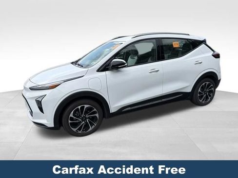 Used 2023 Chevrolet Bolt EUV Premier FWD image 2