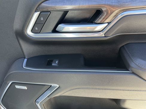 Used 2025 Chevrolet Silverado 3500 LTZ w/ LTZ Texas Edition image 31