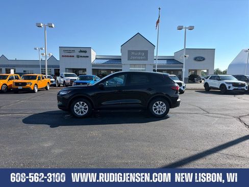 New 2026 Ford Escape Active w/ Cold Weather Package AWD/4WD image 2