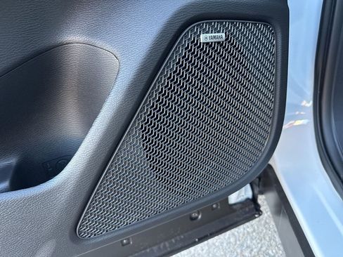 New 2026 Mitsubishi Outlander SE image 33