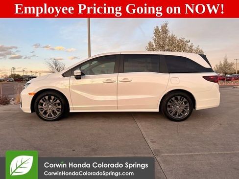 New 2026 Honda Odyssey Touring image 5