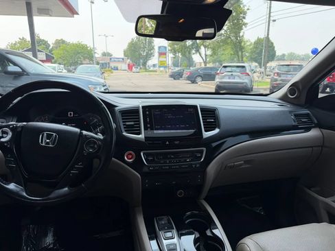 Used 2016 Honda Pilot Elite image 11