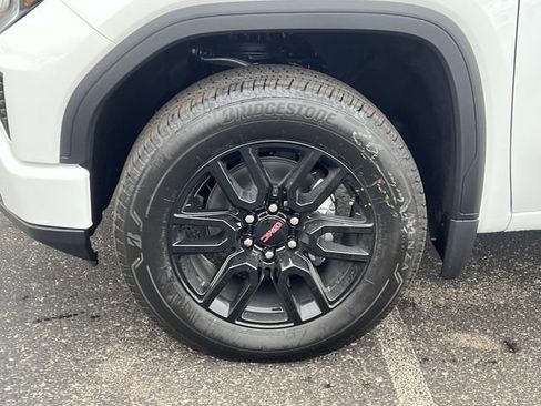 New 2026 GMC Sierra 1500 Elevation image 11