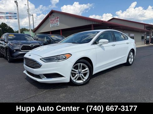 Used 2018 Ford Fusion SE w/ Fusion SE Technology Package FWD image 1