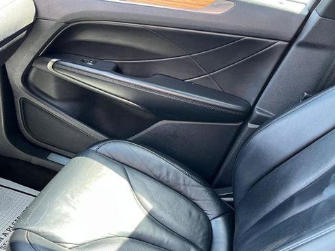 Used 2015 Lincoln MKC FWD w/ Equipment Group 101A Select image 32