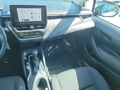 Used 2023 Toyota Corolla LE FWD image 17