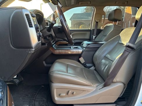 Used 2018 GMC Sierra 2500 SLT w/ Duramax Plus Package image 10