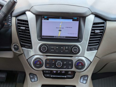 Used 2018 GMC Yukon XL SLT w/ Premium Edition AWD/4WD image 21