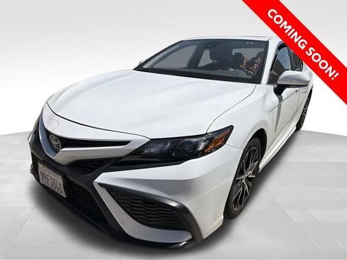 Certified 2023 Toyota Camry SE w/ Convenience Package FWD image 1