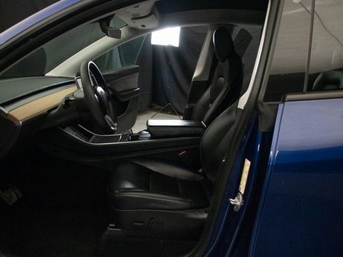 Used 2020 Tesla Model Y Long Range image 25