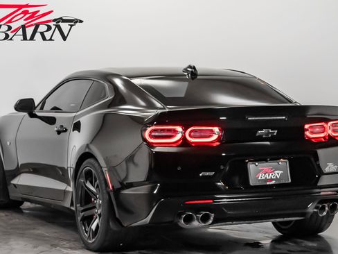 Used 2022 Chevrolet Camaro SS image 3