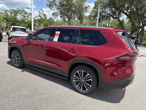 New 2026 Toyota Grand Highlander AWD Hybrid image 4