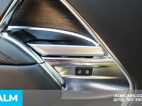 Used 2024 Land Rover Range Rover SE image 44