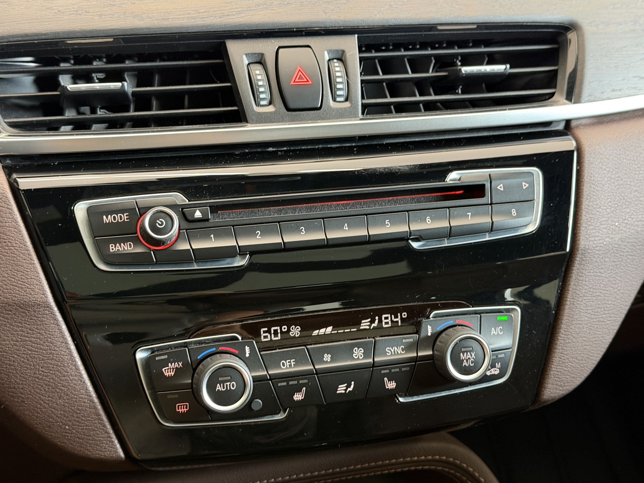 Used 2017 BMW X1 xDrive28i AWD/4WD image 18