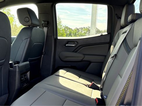 Used 2026 Chevrolet Colorado ZR2 image 17