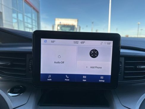 Used 2023 Ford Explorer XLT image 25