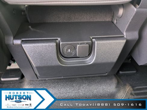 New 2025 Ford F450 XL w/ XL Chrome Package image 8