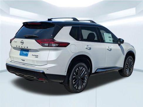 New 2026 Nissan Rogue Platinum image 5