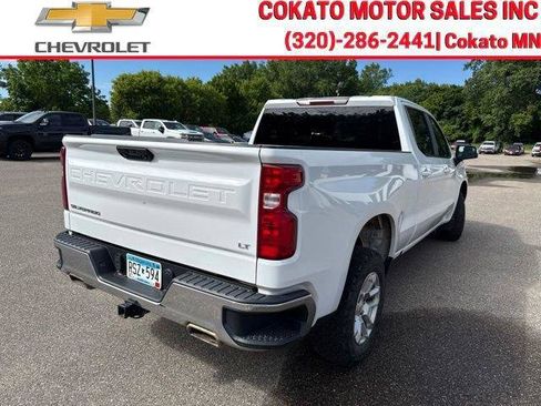 Used 2023 Chevrolet Silverado 1500 LT w/ Z71 Off-Road Package AWD/4WD image 7