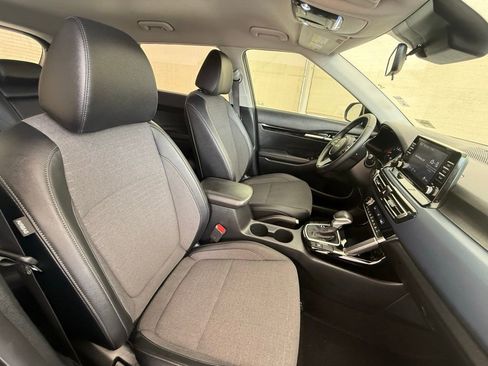Used 2023 Kia Seltos S FWD image 13