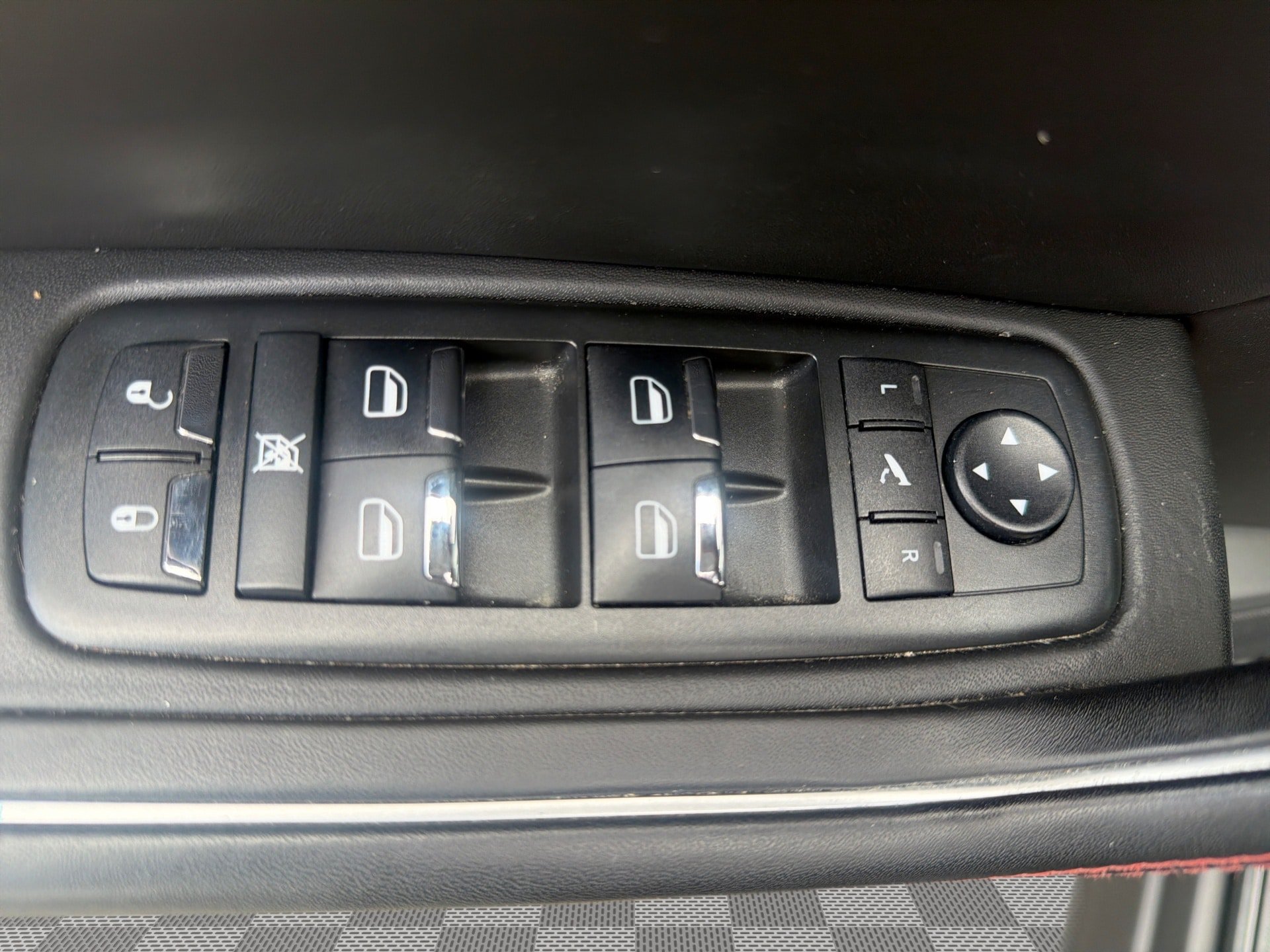 Used 2019 Maserati Levante AWD/4WD image 15