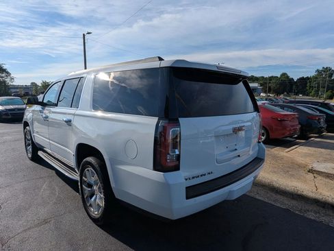 Used 2016 GMC Yukon XL SLT w/ Open Road Package AWD/4WD image 5