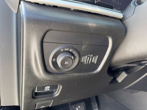 Used 2021 Jeep Grand Cherokee L Limited image 13