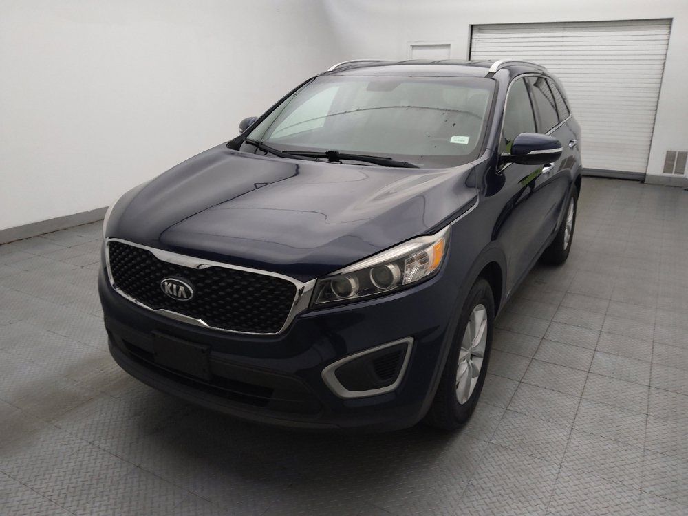 Used 2017 Kia Sorento AWD w/ LX Convenience Package image 15