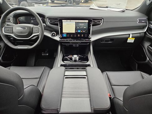 New 2026 Jeep Grand Wagoneer Limited w/ Premium Group II image 15