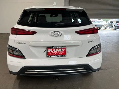 Used 2023 Hyundai Kona SEL w/ Cargo Package FWD image 4