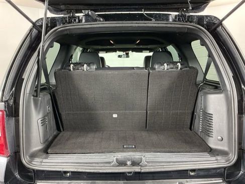 Used 2017 Ford Expedition Limited w/ Equipment Group 301A AWD/4WD image 32