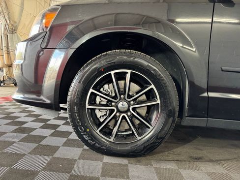 Used 2016 Dodge Grand Caravan R/T FWD image 7