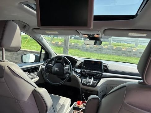 Used 2022 Honda Odyssey Elite image 13