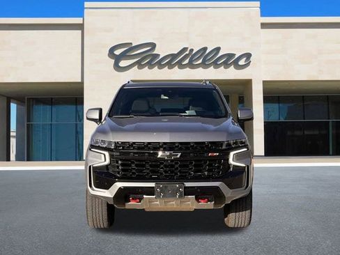 Used 2024 Chevrolet Tahoe Z71 w/ Luxury Package image 8