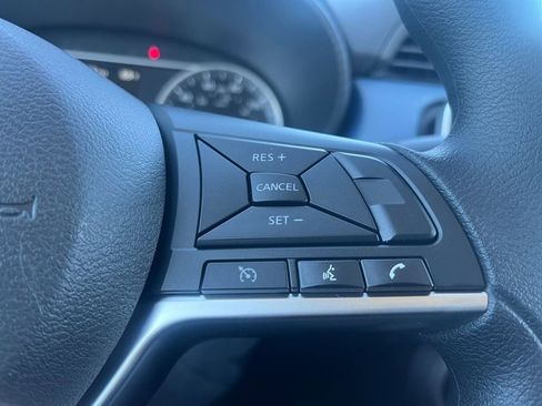 New 2025 Nissan Versa SV image 25